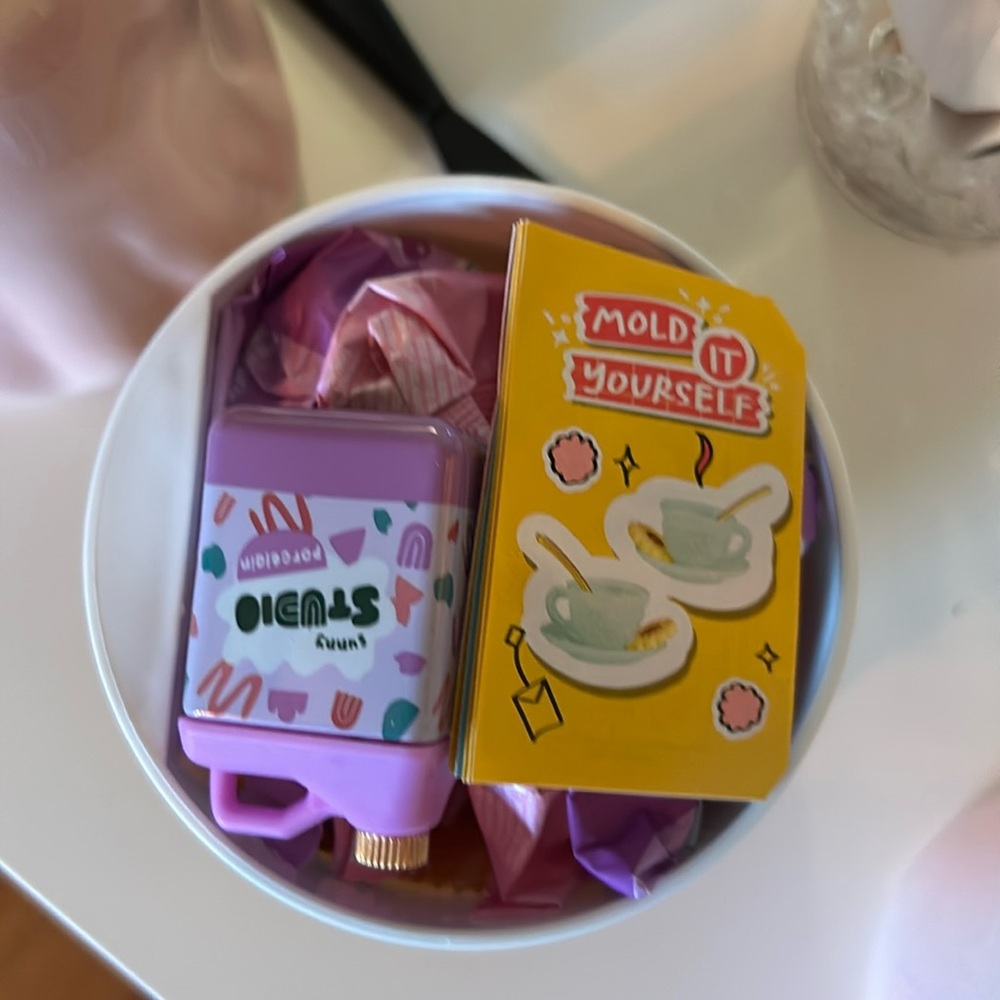 Miniverse lifestyle series 2, mold it yourself,